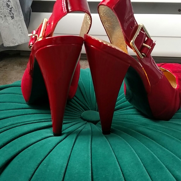 Report red slingback sz 7.5 - Picture 4 of 8